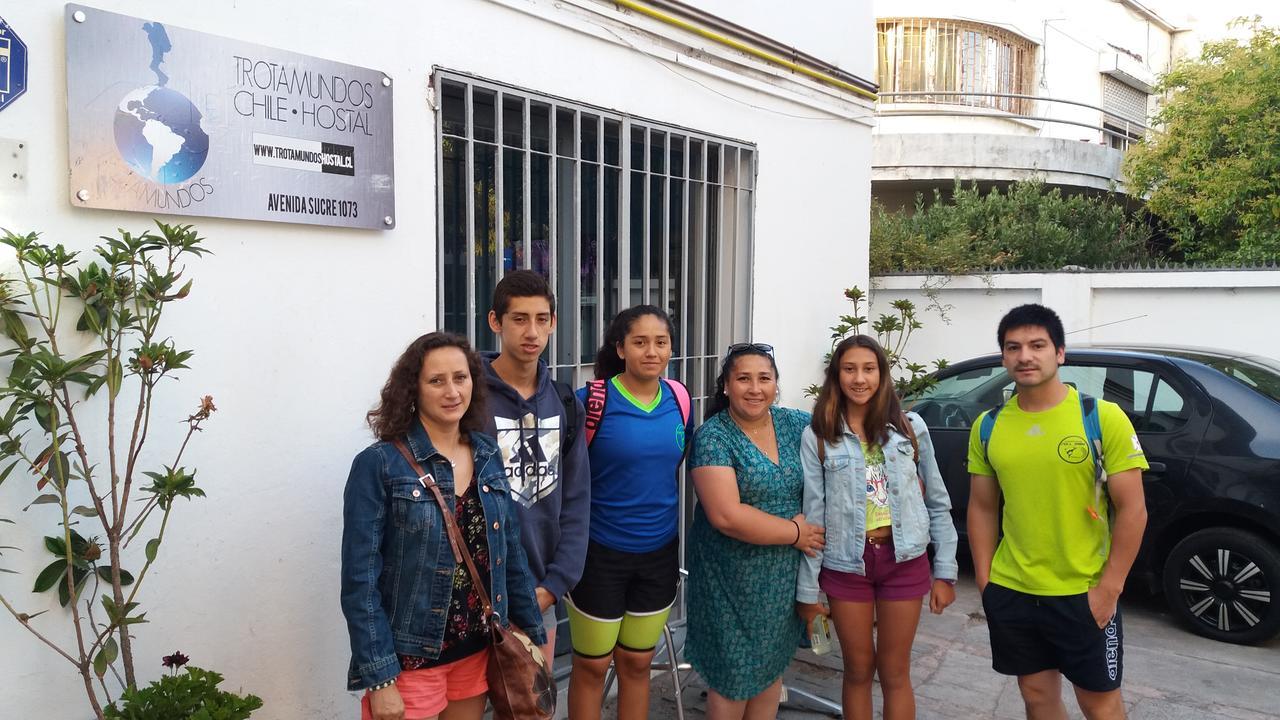 Trotamundos Hostal Santiago Kültér fotó