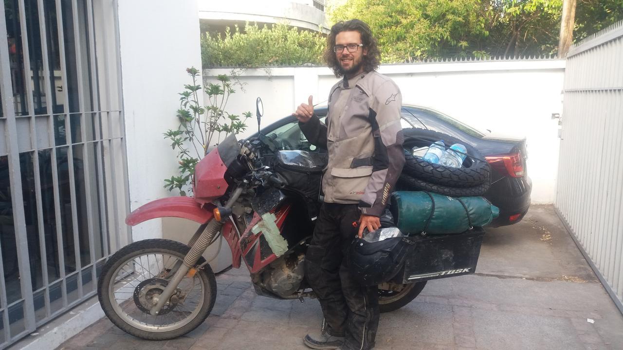 Trotamundos Hostal Santiago Kültér fotó